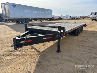 2023 Rainbow 25 ft Tri/A Equipment Trailer