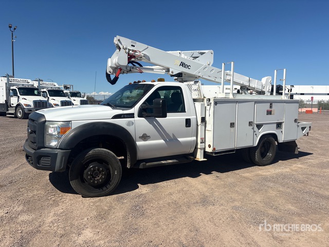 2014 Altec AT37G 37 ft on 2015 Ford F-550 XL 4x4 Bucket Truck
