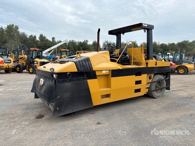 1997 Cat PS-300B 7 Wheel Pneumatic Roller