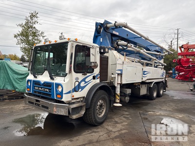 2015 KCP KCP38ZX170 125 ft on 2016 Mack MRU613 6x4 Concrete Pump Truck