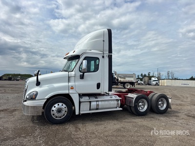 2018 Freightliner Cascadia 125 6x4 T/A Day Cab Truck Tractor