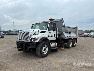 2009 International 7400 6x4 Spreader Truck
