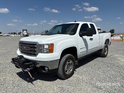 2012 GMC Sierra 2500HD 4x4 Extended Cab Pickup