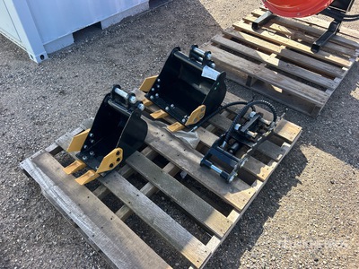 Quantity of (3) 2026 Mini Excavator Attachments エクスカベーター用アタッチメント - その他 (Unused)