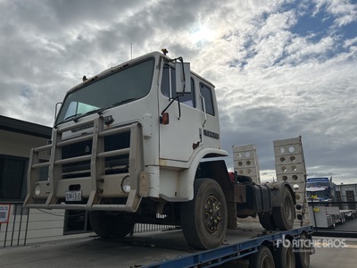 International T-Liner Day Cab Prime Mover