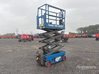 2010 Genie GS1932 Electric Scissor Lift