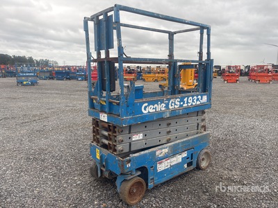 2004 Genie GS1932 Electric Scissor Lift