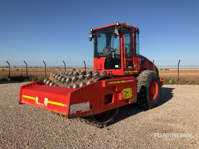 2011 Cat CP76 Padfoot Drum Compactor