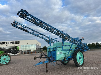 2004 Berthoud Major 30 m S/A Pulverizador de arrastre