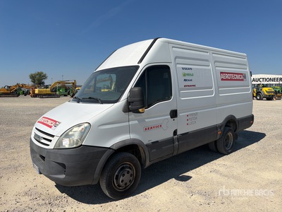 Iveco Daily 35C15 Furgoneta de carga