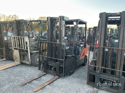 2021 Doosan G25N-7 4600 lb Carrelli Elevatori