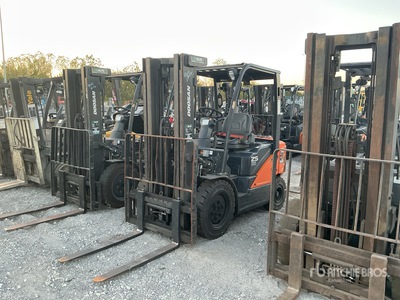 2021 Doosan G25N-7 4600 lb Heftruck