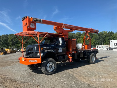 Terex H1Ranger XT5 70 ft on 1997 Ford F-800 4x2 Camion Nacelle