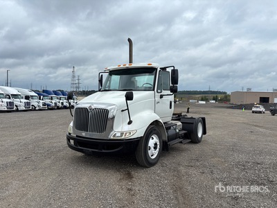 2007 International TranStar 8600 4x2 S/A Day Cab Truck Tractor