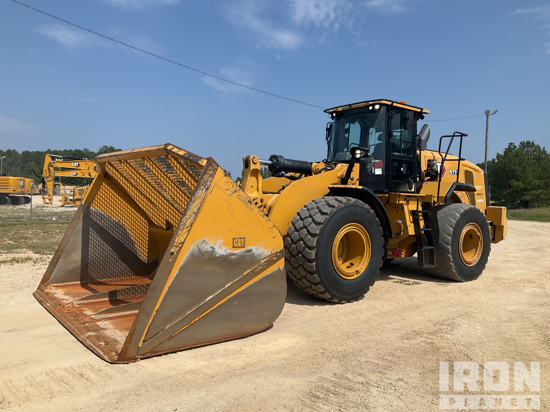 2022 Cat 972 Chargeuse sur roues