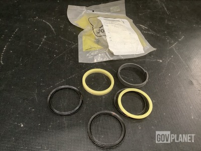 (22) John Deere RE18750 Linear Actuating Cylinder Assembly Parts Kits