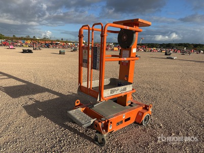 JLG ECO 2.2 WR Nacelle Verticale A Mat Droit Elevador vertical