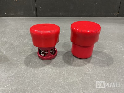(2) Eaton AE98707Z Quick Disconnect Coupling Halves