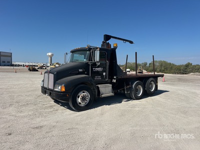 2008 Kenworth T-300 6x2 Flatbed Truck