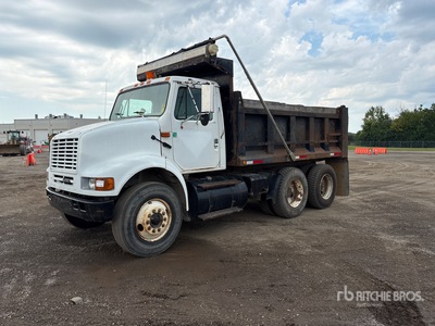 1996 International 8100 6x2 T/A Dump Truck