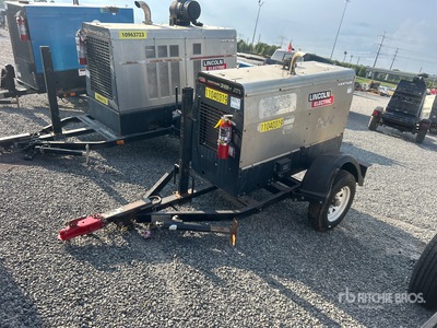 2020 Lincoln Electric Vantage 322 400 A Mobile Multi-Process Engine Driven Welder