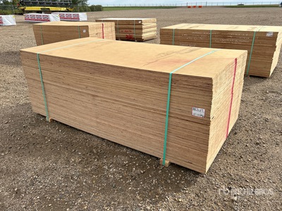 Quantity of (66) 4 ft x 8 ft x 1/2 in G1S MDO Smooth Overlay 1 Side Douglas Fir 5 Ply No Stamp Formply Plywood (Unused)