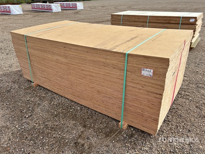 Quantity of (66) 4 ft x 8 ft x 1/2 in G1S MDO Smooth Overlay 1 Side Douglas Fir 5 Ply No Stamp Formply Plywood (Unused)
