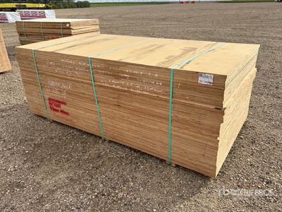 Quantity of (40) 1200 mm x 2400 mm x 3/4 in G1S MDO Smooth Overlay 1 Side Douglas Fir 7 Ply No Stamp Formply Plywood (Unused)