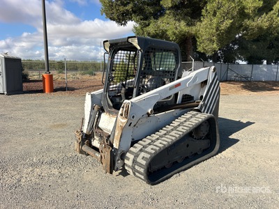 2012 Bobcat T630 を見 Compact Track Loader