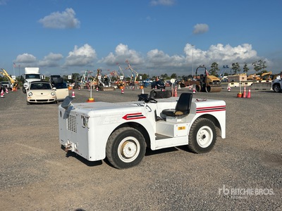 United 4x2 Pushback Tractor