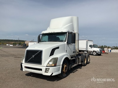 2014 Volvo VNL 6x4 Cabeza Tractora Cabina Corta