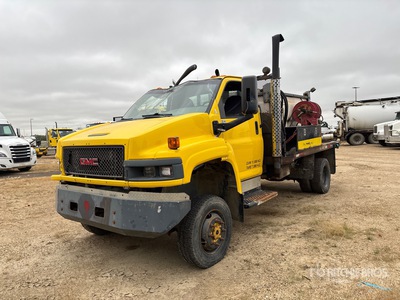 2007 GMC C5500 4x4 Fuel Truck