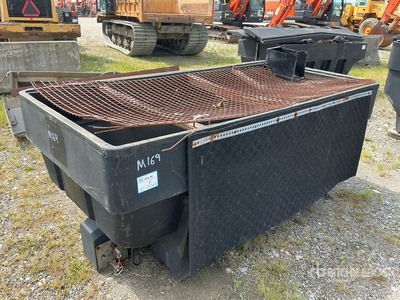 SaltDogg SHPE2000 Electric Poly Salt Spreader
