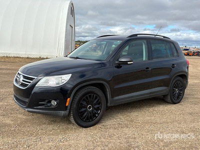 2010 Volkswagen Tiguan AWD Vehiculo todoterreno