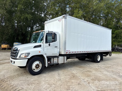 2018 Hino 268 4x2 Van Truck