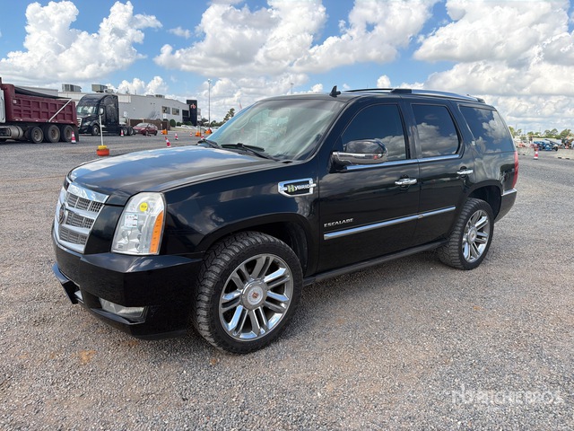 2010 Cadillac Escalade 4x4 Hybrid SUV