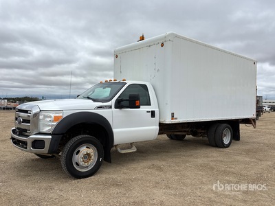 2015 Ford F-450 XLT 4x4 Camion fourgon