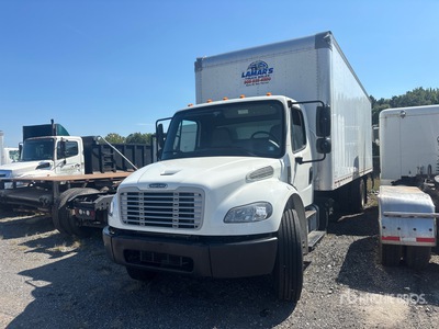 2021 Freightliner M2 106 4x2 Camion fourgon