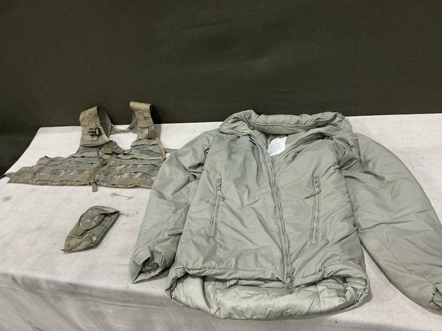 (15) Fighting Load Carriers, (159) M4 Two Mag Pouches & Assorted Items (15) Fighting Load Carriers, (159) M4 Two Mag Pouches & Assorted Items
