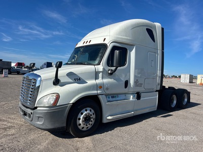 2018 Freightliner Cascadia 125 6x4 T/A Sleeper Truck Tractor