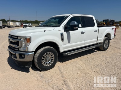 2022 Ford F-250 XLT 4x4 Crew Cab Pickup