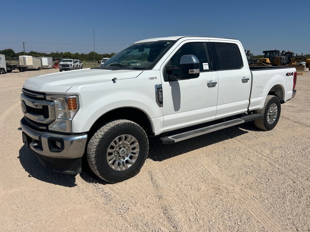 2022 Ford F-250 XLT 4x4 Crew Cab Pickup
