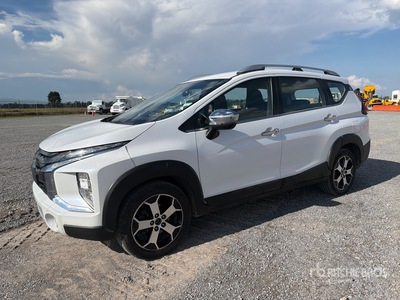 2023 Mitsubishi Xpander Cross Camioneta / سيارة رياضية متعددة الاستخدامات
