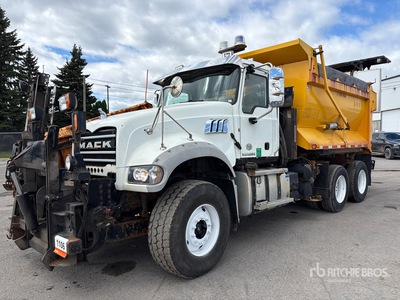 2014 Mack GU700 6x4 Attenuator Truck