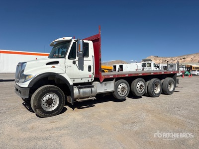 2007 International 7600 10x4 Ciężarówka z płaską platformą
