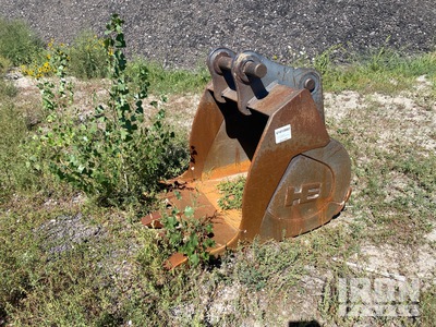 HE 52 in Digging Excavator Bucket - Fits Hitachi 350