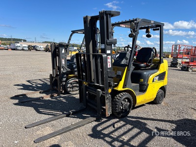 Cat 2C5000 4750 lb Carrelli Elevatori