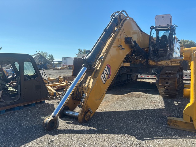 2022 Cat 395 Tracked Excavator (Inoperable)