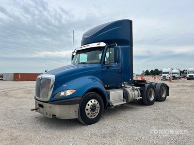 2016 International ProStar+ 6x4 T/A Dagcabine Trekker