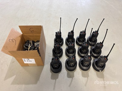Quantity of (12) Motorola XTS2500 700/800 MHz Portable ラジオ・トランシーバー